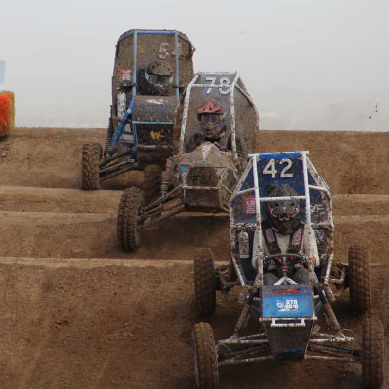 Baja team cars racing