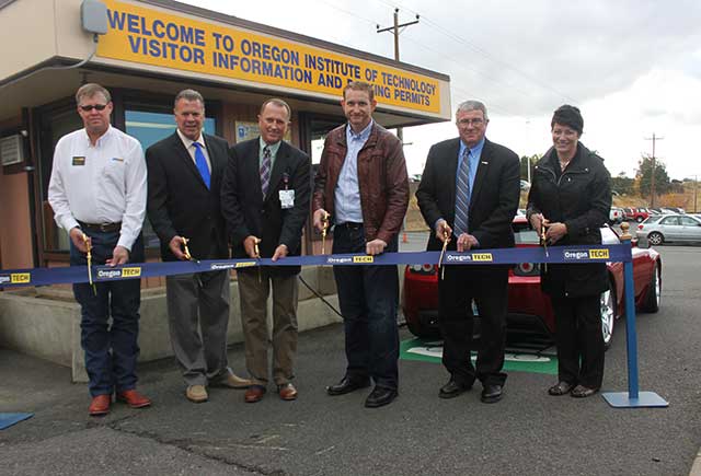 Alumnus Donates Electric Vehicle Charger