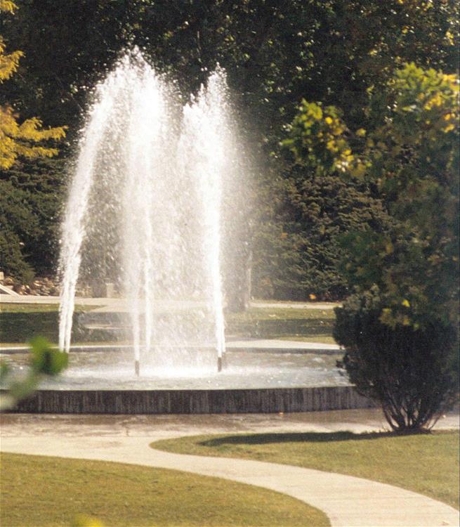 Oregon Tech fountain - picture taken in 2002