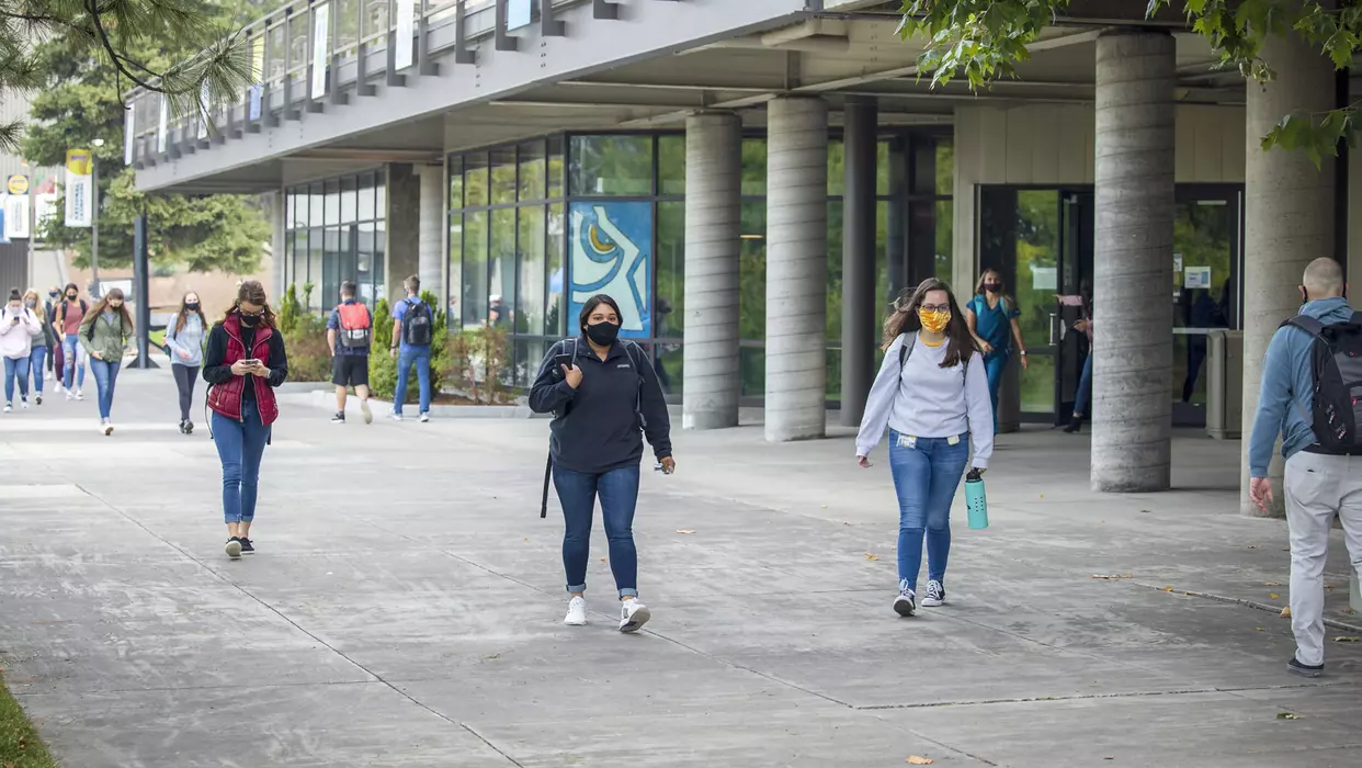 Students Walking Outside CU