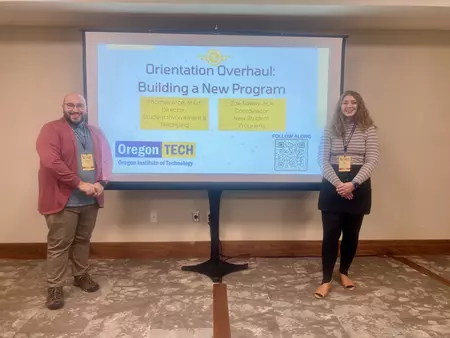 arce_and_smiley_at_conference_1